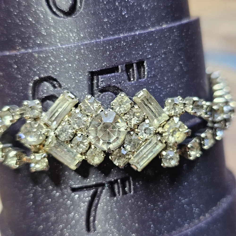 Smart Set Rhinestone Bracelet - Picture 15 of 16